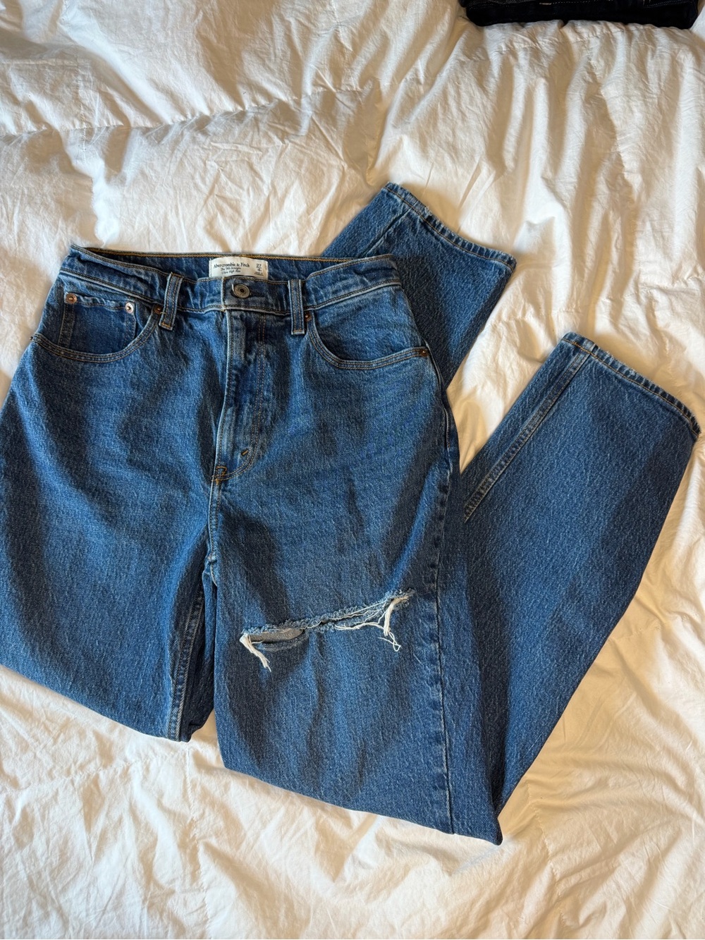 Abercrombie & Fitch The 90’s Straight Ultra High Rise 27/4